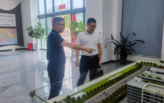 市工信局領(lǐng)導(dǎo)蒞臨華智·萬江新智匯科技園調(diào)研,共謀未來發(fā)展新篇章